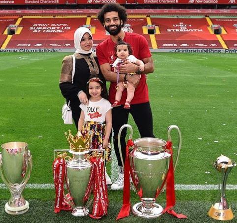 Baby Kayan Mohamed Salah with her parents, Mohamed Salah and Magi Salah, and Elder sister